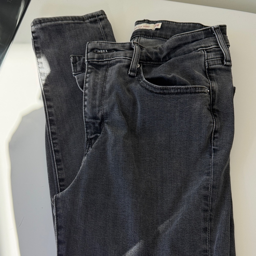 Levi's Women's Skinny Jeans - Dark Gray